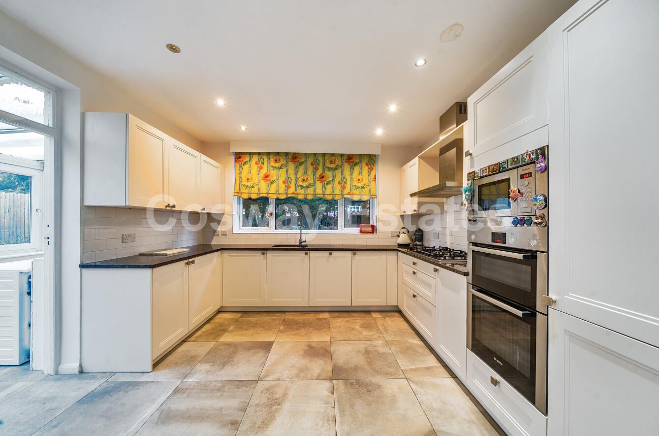 Copthall Gardens, Mill Hill, NW7, London